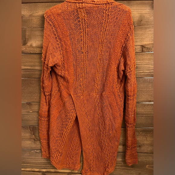 Open sweater - Picture 3 of 5